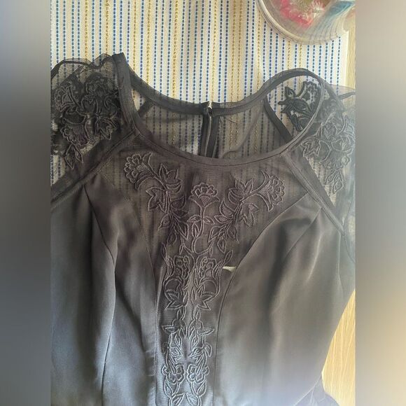 Kimchi Blue  Mini Dress Women Sz 10 Black  Embroidery Button Lace Sleeve Chiffon - Picture 16 of 16